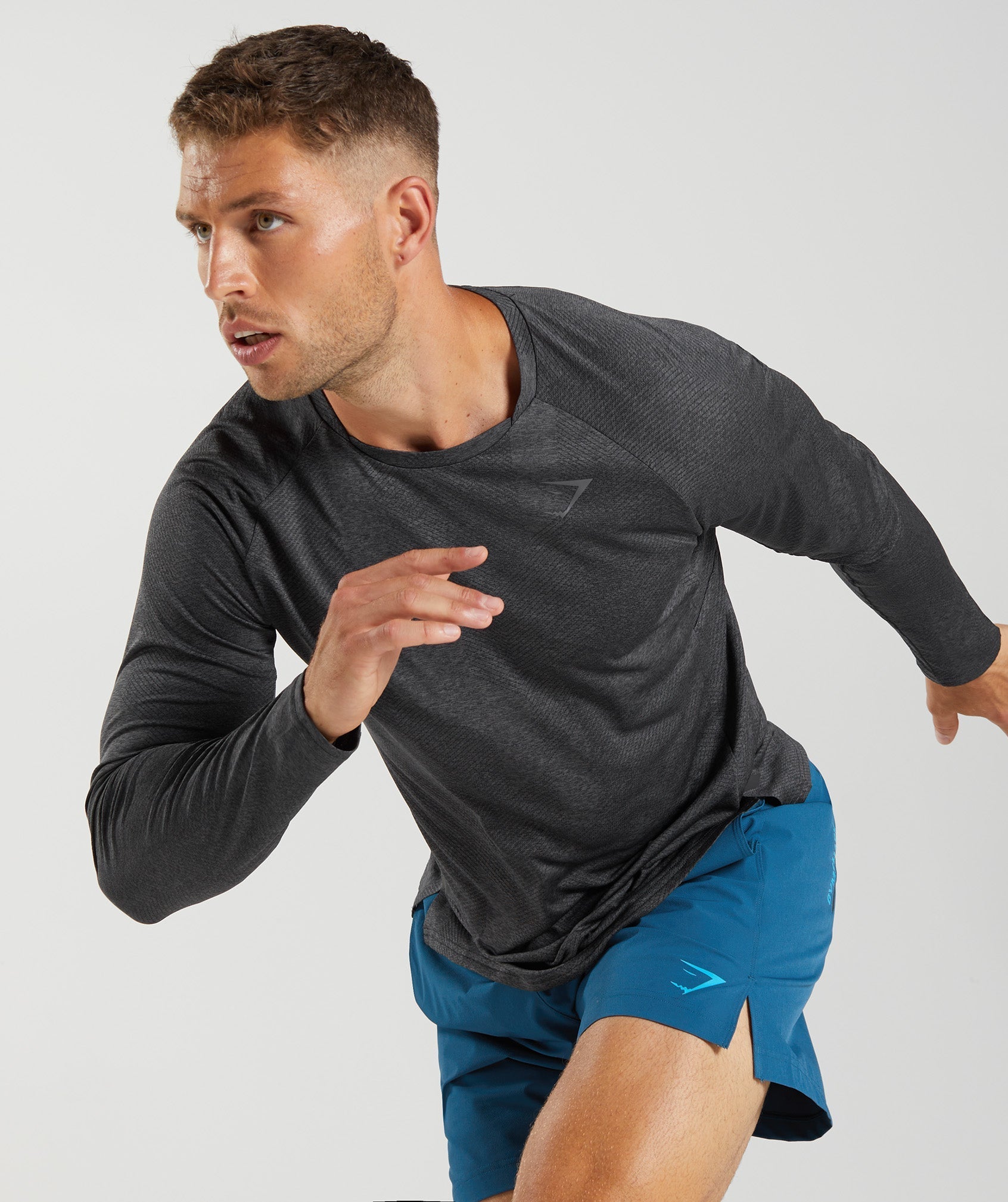 Gymshark Apex Long Sleeve T-Shirt 'Black Silhouette Grey'