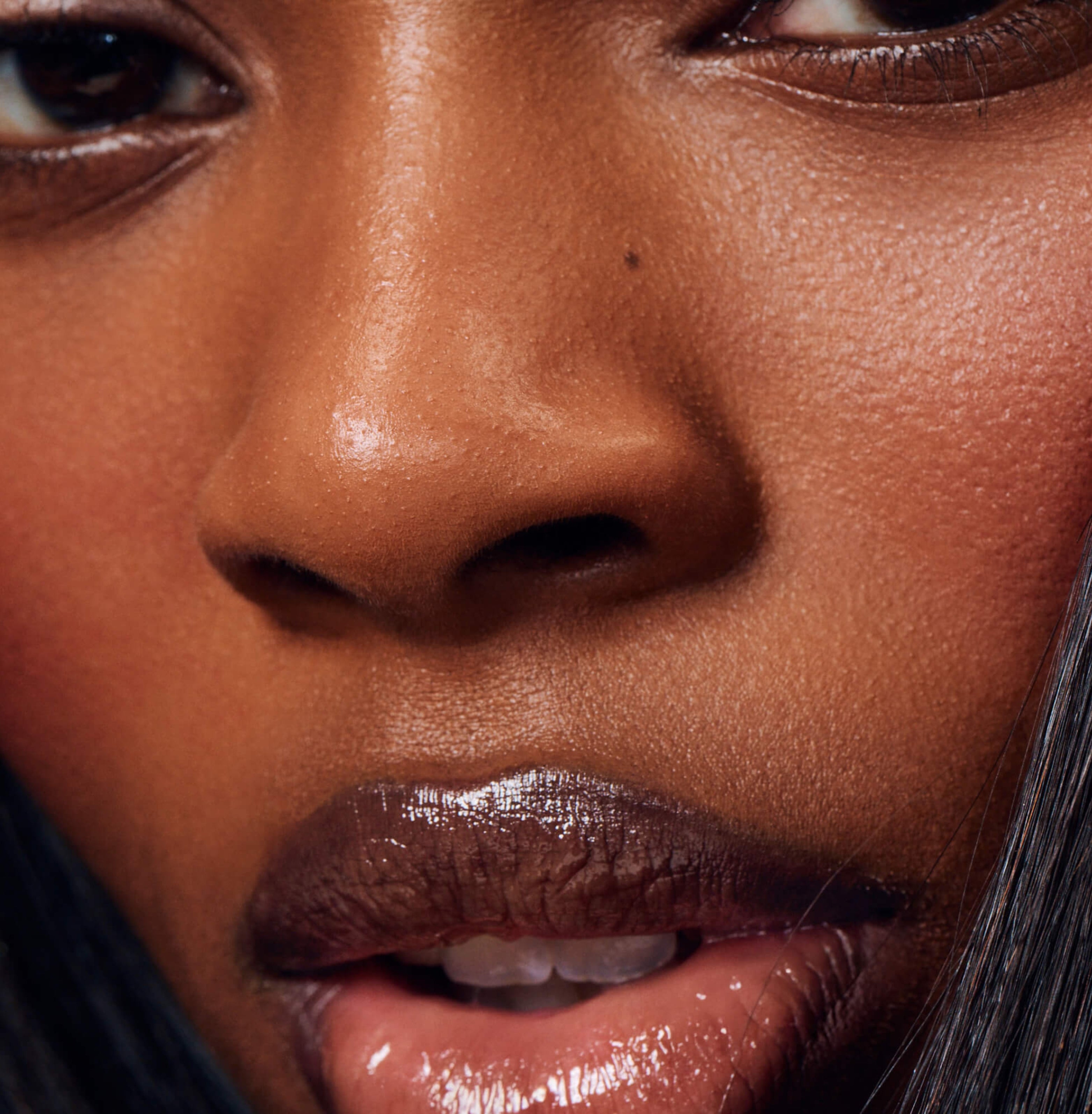 Rhode Peptide Lip Shape 'flex - rich neutral brown'