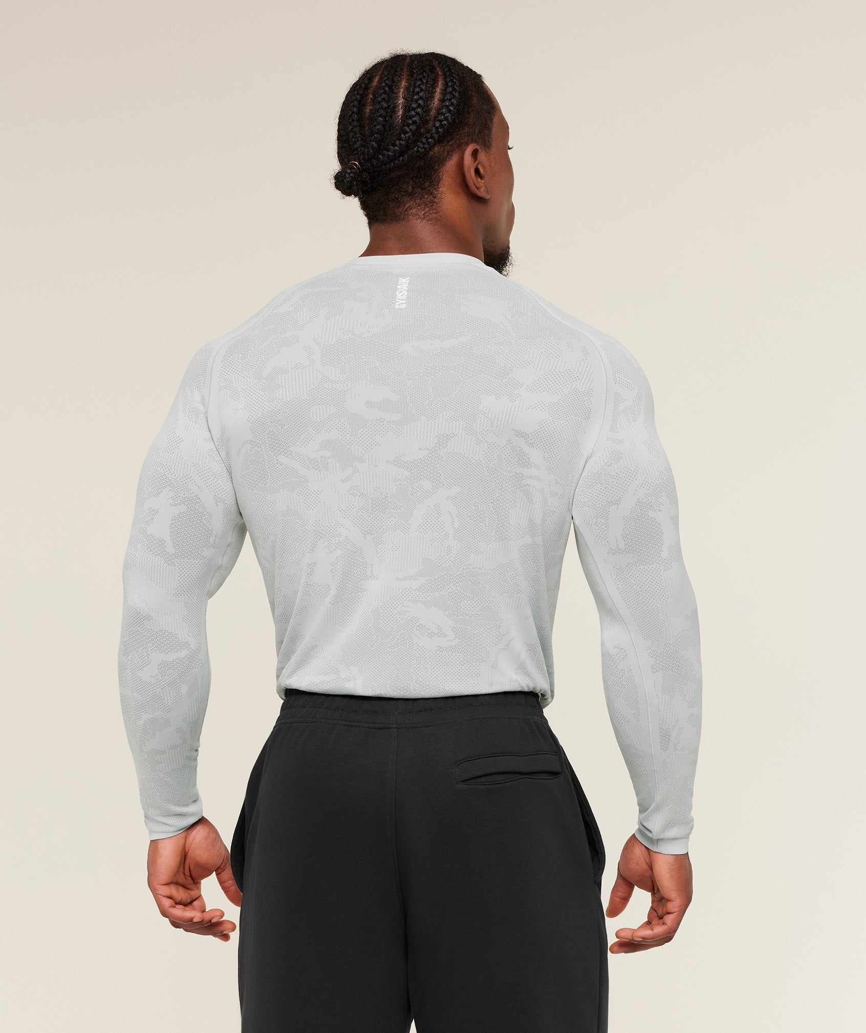 Gymshark Geo Seamless Long Sleeve T-Shirt 'Light Grey Smokey Grey'