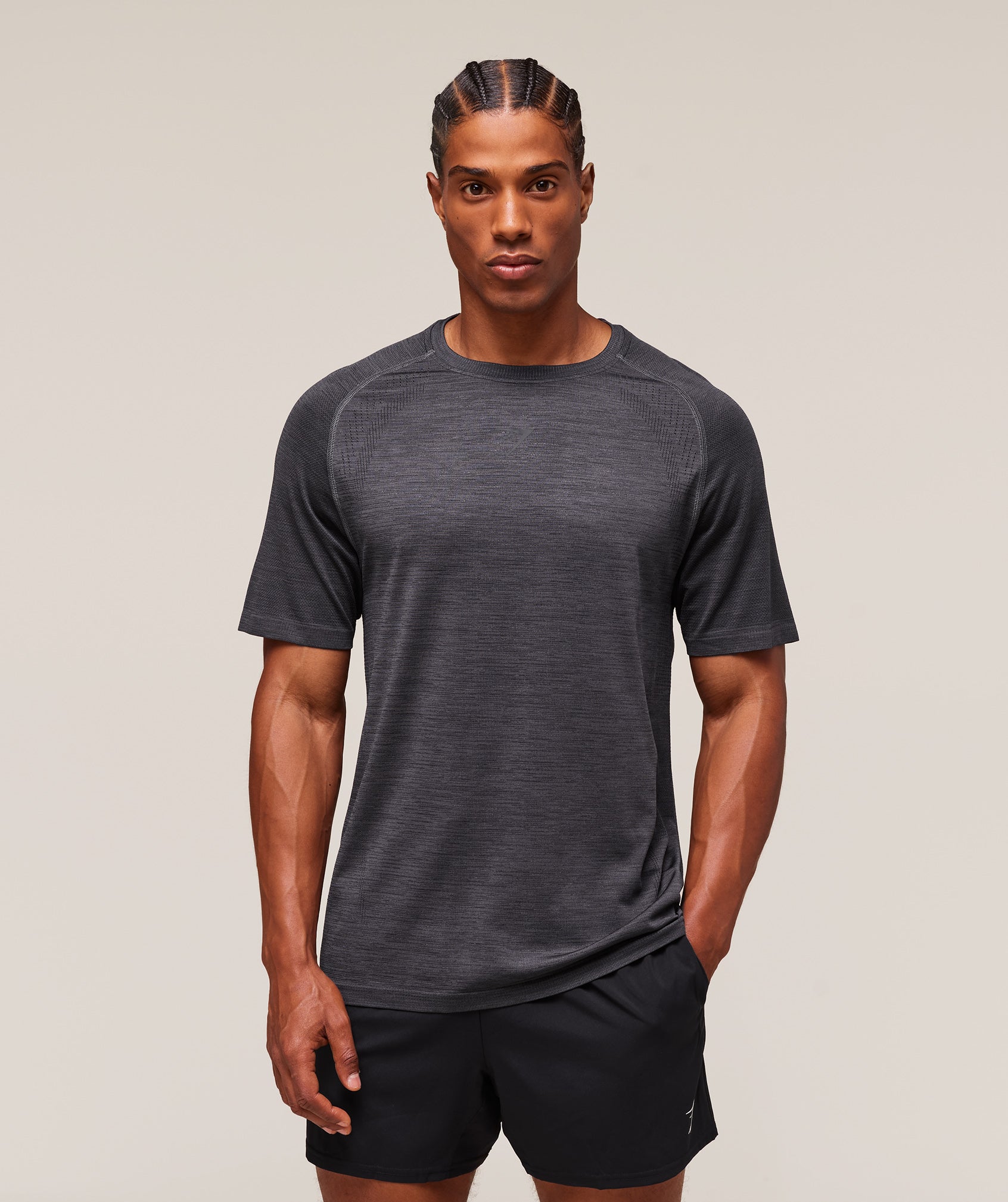 Gymshark Versatile Seamless T-Shirt 'Dark Grey Black'