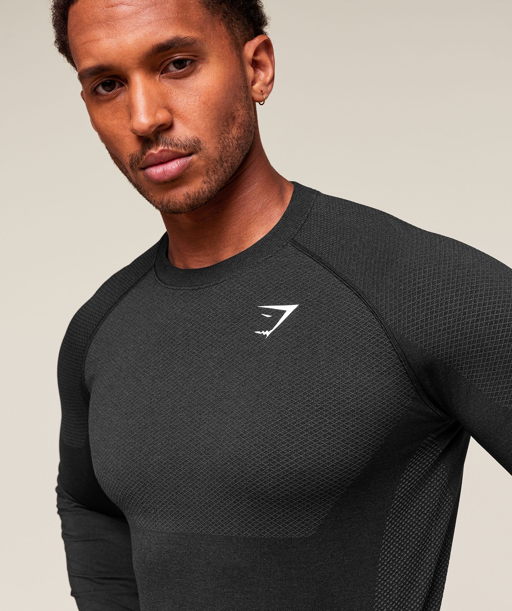 Gymshark Vital Long Sleeve T-Shirt 'Black Silhouette Grey'