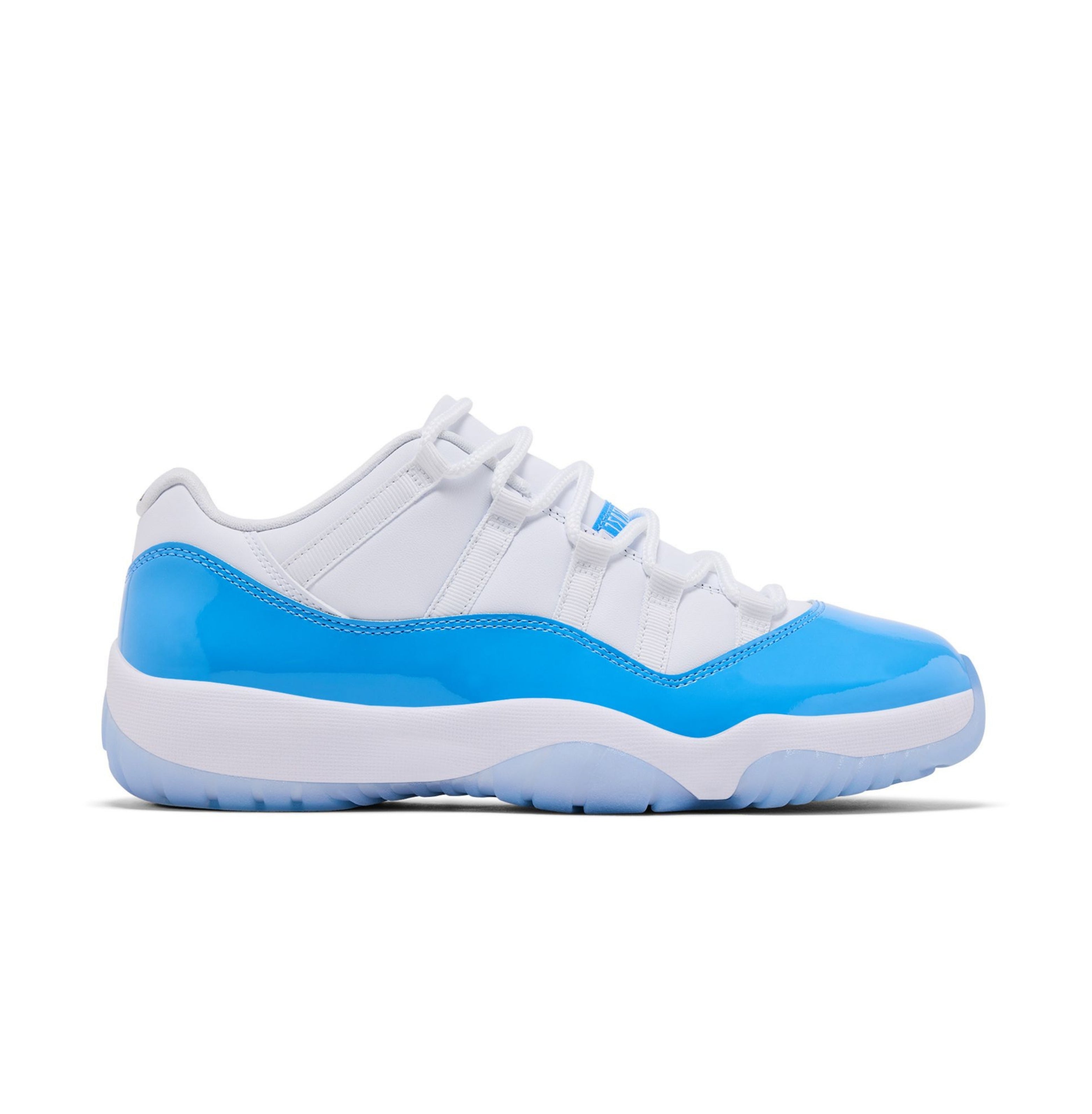 Jordan 11 Retro Low 'University Blue' (2026)
