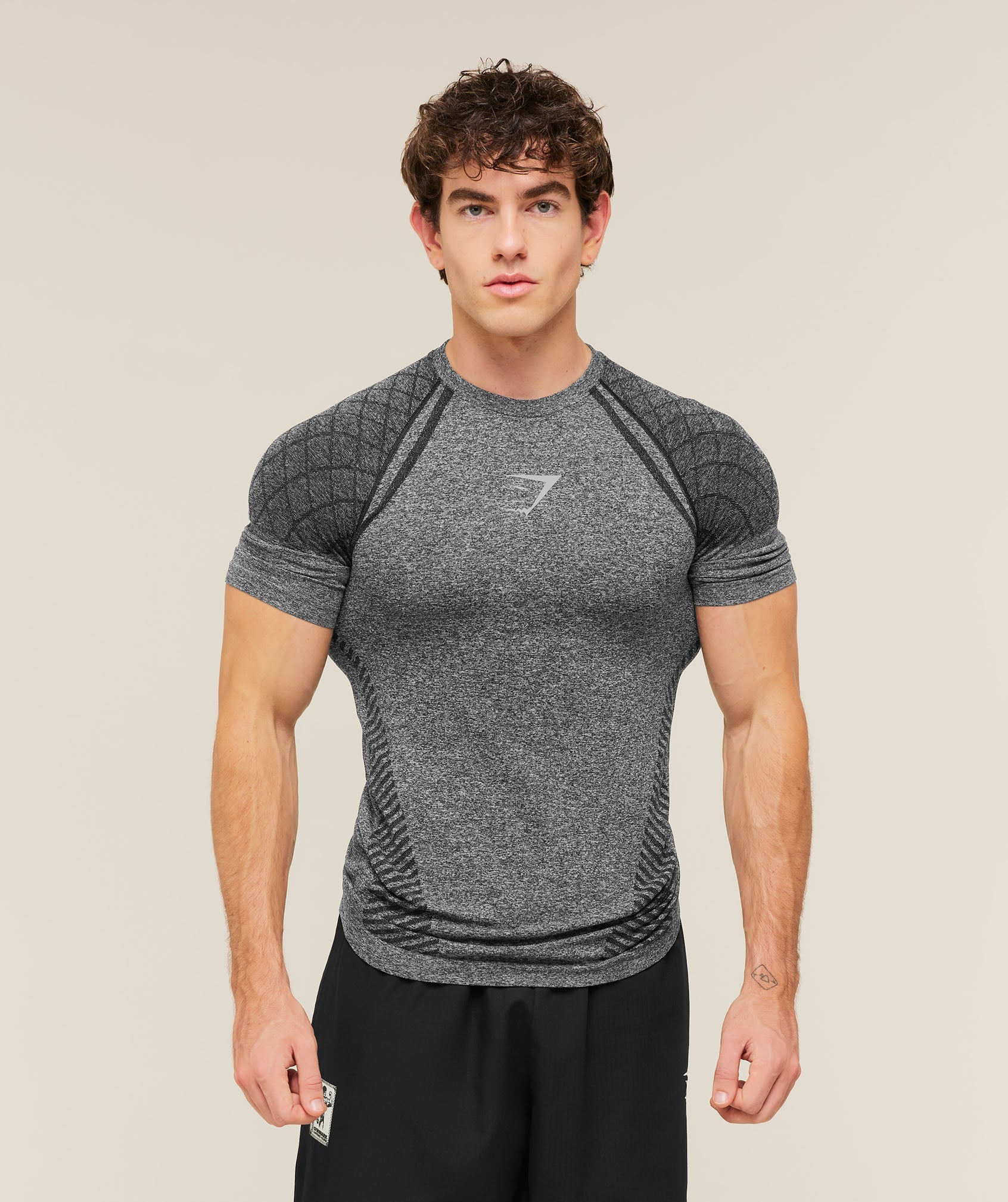 Gymshark Devant Seamless T-Shirt 'Black'