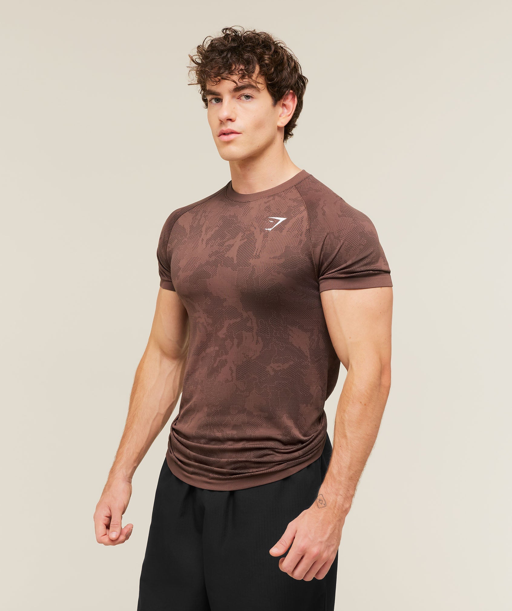 Gymshark Geo Seamless T-Shirt 'Espresso Brown Black'
