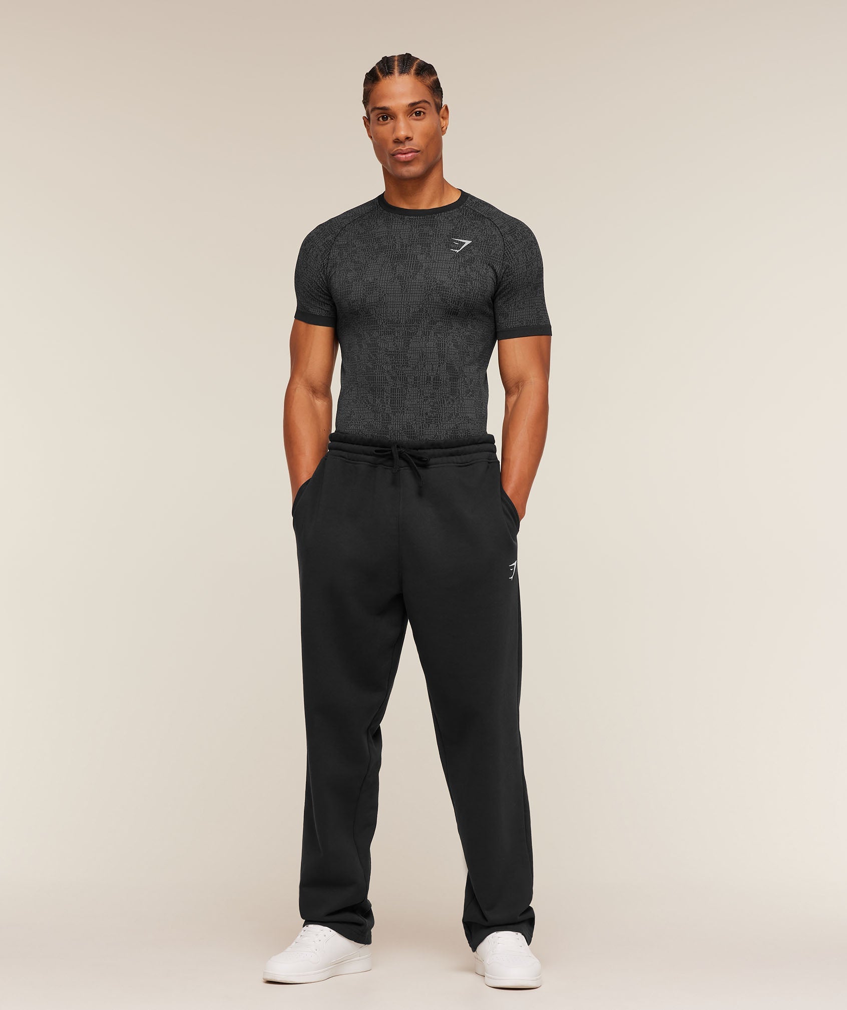 Gymshark Geo Seamless Grid T-Shirt 'Black Smokey Grey'